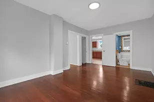 643 Wing St, Elgin, IL 60123 - Photo 8