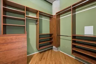 1800 W Roscoe St, Chicago, IL 60657 - Photo 18
