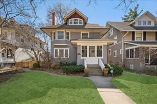 829 Elmwood Ave, Wilmette, IL 60091 - Photo 1