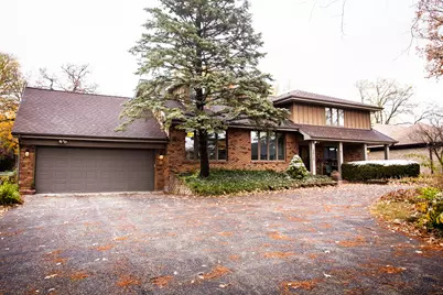 1610 Old Oak Place, Darien, IL 60561 - Photo 2