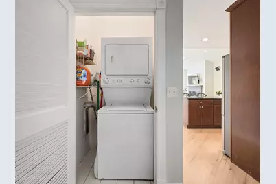 3042 N Oakley Avenue #3S, Chicago, IL 60618 - Photo 18