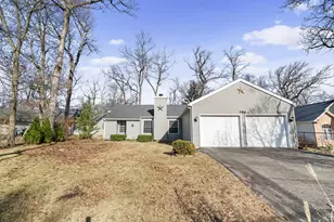 586 Holiday Dr, Lake Holiday, IL 60552 - Photo 1