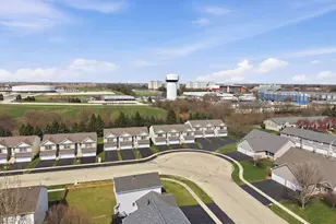 1497 Stonefield Dr, Dekalb, IL 60115 - Photo 8