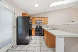 1497 Stonefield Dr, Dekalb, IL 60115 - Photo 24