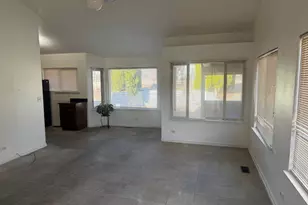 1009 Pheasant Run Ln, Aurora, IL 60504 - Photo 2