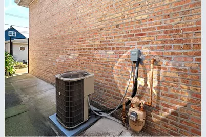 4607 S Karlov Avenue, Chicago, IL 60632 - Photo 32