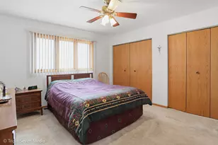 8640 Narragansett Ave, Burbank, IL 60459 - Photo 12