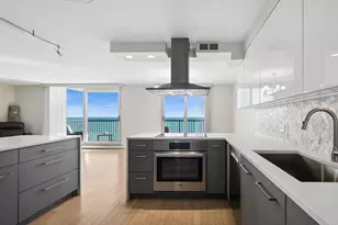 5855 N Sheridan Rd, Chicago, IL 60660 - Photo 8