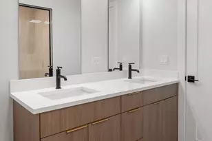 5008 S Prairie Ave, Chicago, IL 60615 - Photo 16