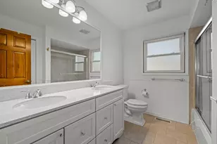 2408 Barkdoll Rd, Naperville, IL 60565 - Photo 24