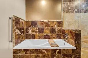 4405 N Greenview Ave, Chicago, IL 60640 - Photo 22