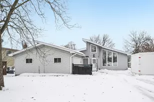 25836 S Linden Ave, Monee, IL 60449 - Photo 1