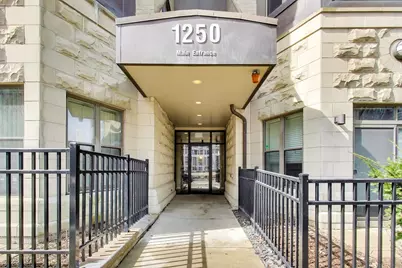1250 S Indiana Avenue #1013, Chicago, IL 60605 - Photo 2
