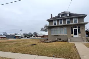 1612 5th St, Peru, IL 61354 - Photo 34