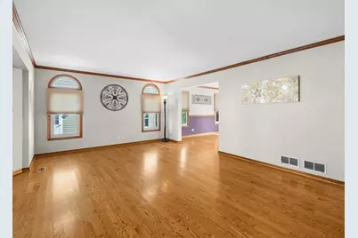 113 S Windham Lane, Bloomingdale, IL 60108 - Photo 6