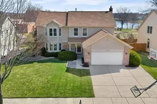 113 S Windham Ln, Bloomingdale, IL 60108 - Photo 4