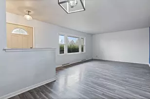 7551 Terrier Ln, Rockford, IL 61108 - Photo 8