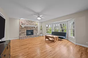 1002 Shimer Ct, Naperville, IL 60565 - Photo 12
