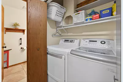 1524 John Street, Sycamore, IL 60178 - Photo 4