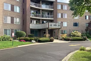 900 E Wilmette Rd, Palatine, IL 60074 - Photo 1