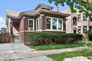 5812 N Fairfield Ave, Chicago, IL 60659 - Photo 1