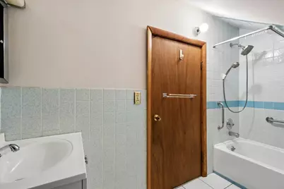 5812 N Fairfield Avenue, Chicago, IL 60659 - Photo 14