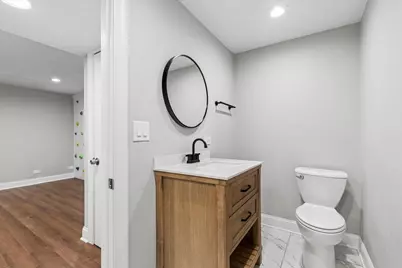 195 E Oak Glen Drive, Bartlett, IL 60103 - Photo 16