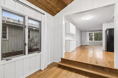 195 E Oak Glen Drive, Bartlett, IL 60103 - Photo 8