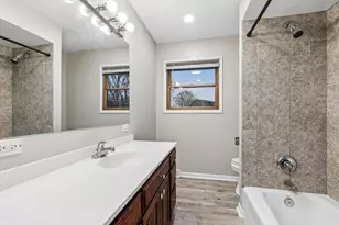 195 E Oak Glen Dr, Bartlett, IL 60103 - Photo 18