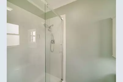 1341 Trinity Place, Libertyville, IL 60048 - Photo 14