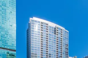 240 E Illinois St, Chicago, IL 60611 - Photo 2