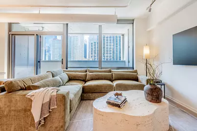 240 E Illinois Street #604, Chicago, IL 60611 - Photo 8