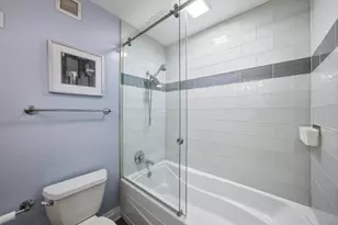 33 W Ontario St, Chicago, IL 60654 - Photo 12