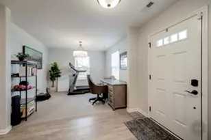 871 Finley Dr, Aurora, IL 60504 - Photo 6