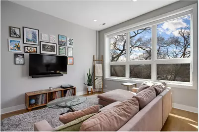 2705 N Hamlin Avenue #3, Chicago, IL 60647 - Photo 8