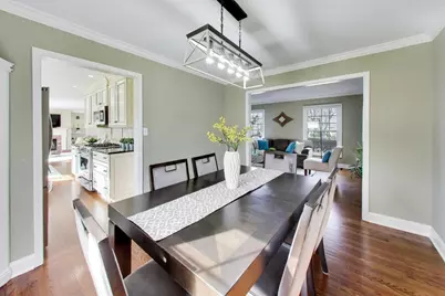 606 Thackeray Lane, Fox River Grove, IL 60021 - Photo 8