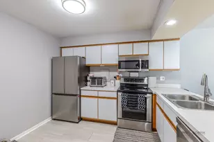 4406 Euclid Ave, Rolling Meadows, IL 60008 - Photo 10