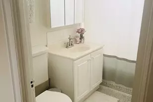 4038 N Southport Ave, Chicago, IL 60613 - Photo 2