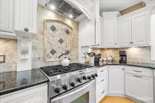 4204 Falkner Dr, Naperville, IL 60564 - Photo 10