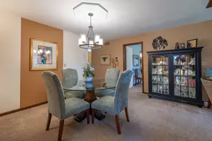 2917 Brookview Dr, Freeport, IL 61032 - Photo 14