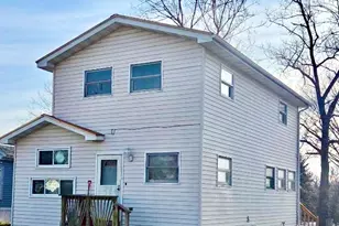 15 Dinosaur Rd, Wilmington, IL 60481 - Photo 2