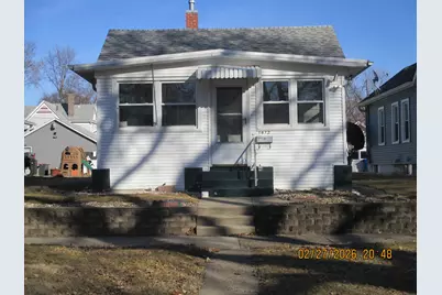 1412 13th Street, Moline, IL 61265 - Photo 2