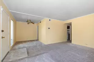 417 Lakewood Blvd, Park Forest, IL 60466 - Photo 6