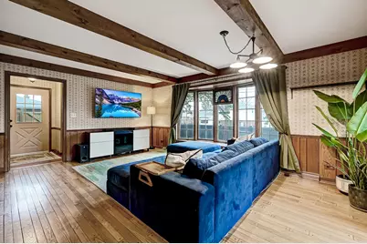 571 Dara James Road, Des Plaines, IL 60016 - Photo 10