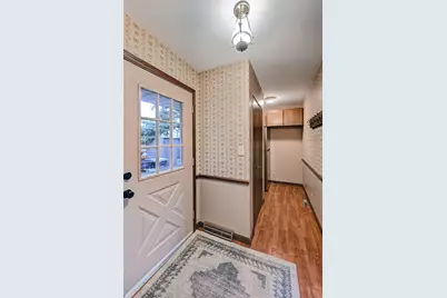 571 Dara James Road, Des Plaines, IL 60016 - Photo 12