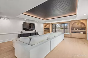 355 Linden St, Winnetka, IL 60093 - Photo 8