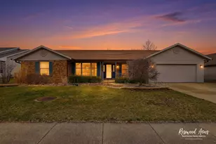 1240 Plum Creek Dr, Bourbonnais, IL 60914 - Photo 2