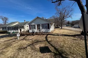 22 Berkley Ave, Joliet, IL 60433 - Photo 1