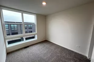 396 Summit Cir, Lombard, IL 60148 - Photo 10