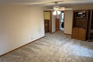 1804 W Copeland St, Marion, IL 62959 - Photo 2